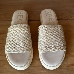 Beach by Matisse Raffia Platform Slide Sandals Size 8.5 Neutral Woven Summer